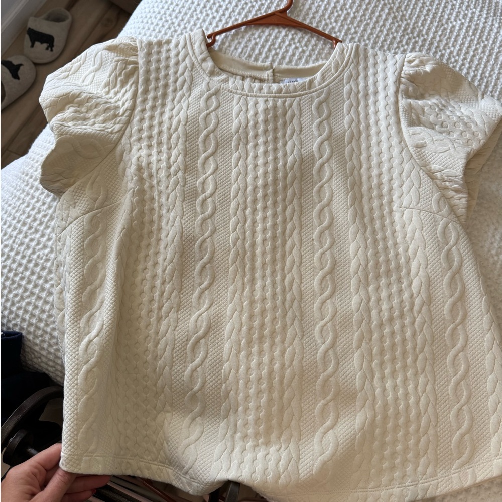 Cream Puff Sleeve Boxy Blouse